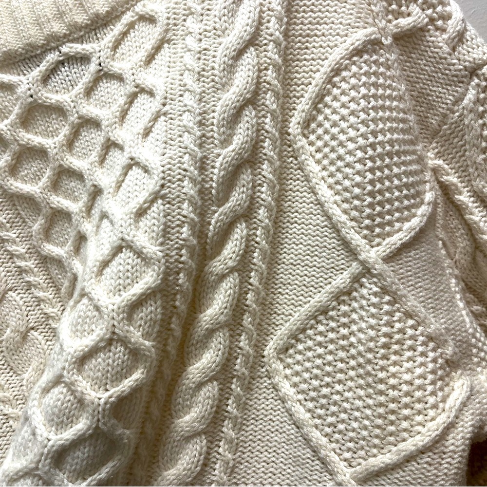 EUC Aritzia Wilfred Free Mystic Cable Sweater - Picture 3 of 8